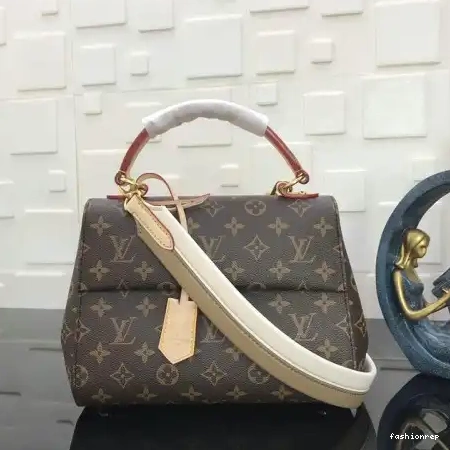 Fashionrep 19T1L0227 LV Bags 0523